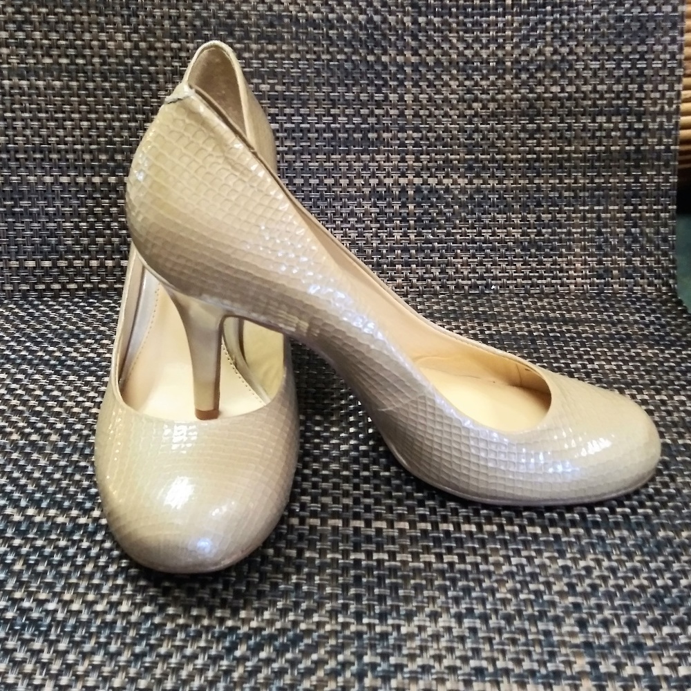 Gianni Bini Round Toed Pumps New size 7 1/2 m